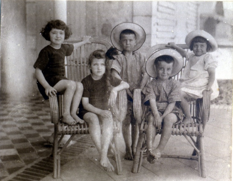 Mimizan, 1913: X, Y, Jacques, Henri, Yvonne