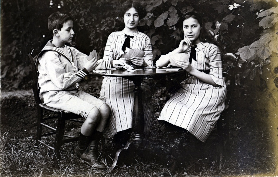 Digne, 1913: Franois, Jeanne, Paule