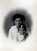 1911: Toinon, Yvonne