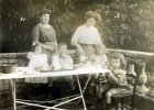 ?, 1912: Yvonne, Jacques, X, Henri; Mme Chopard, Genevive