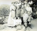 ?, 1912: Yvonne, Henri, Jacques; Genevive, autres