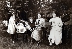 Digne, 1913: Paule, Yvonne, Jeanne, Toinon