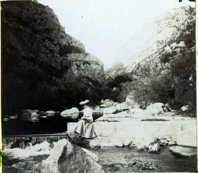 Sur la Cte d'azur, 1904: Genevive