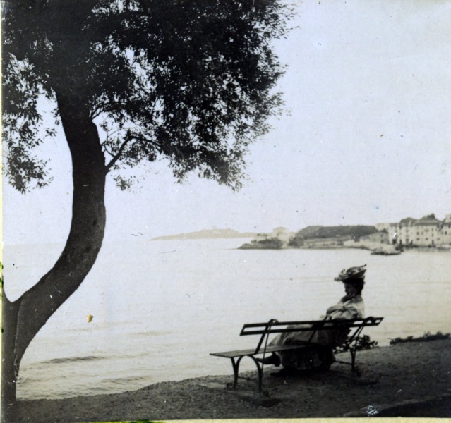 Beaulieu sur mer, 1904: Genevive