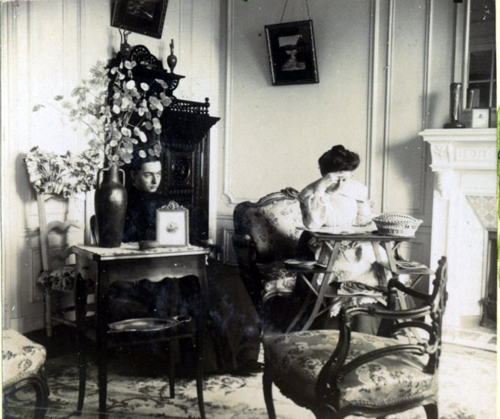 Paris, 1905: X, Genevive