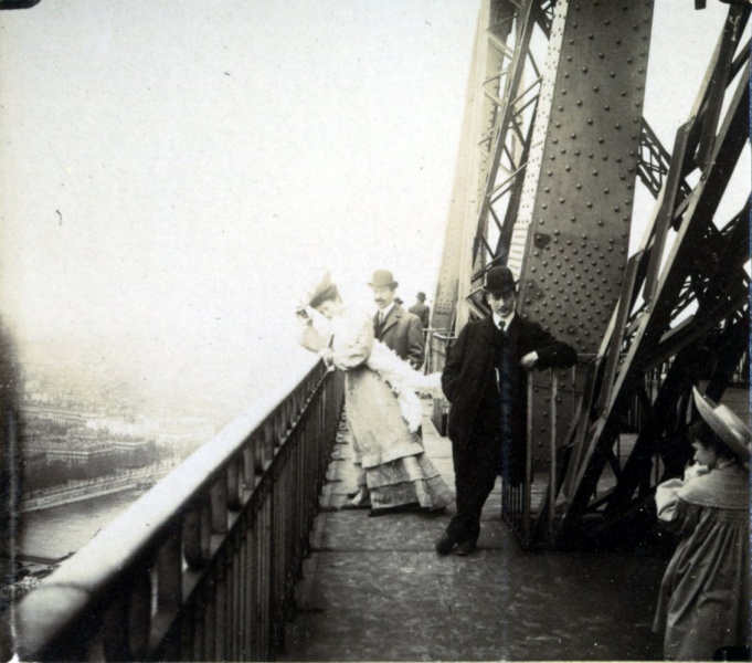 Tour Eiffel, 1905: Genevive, Louis, Georges Uchard
