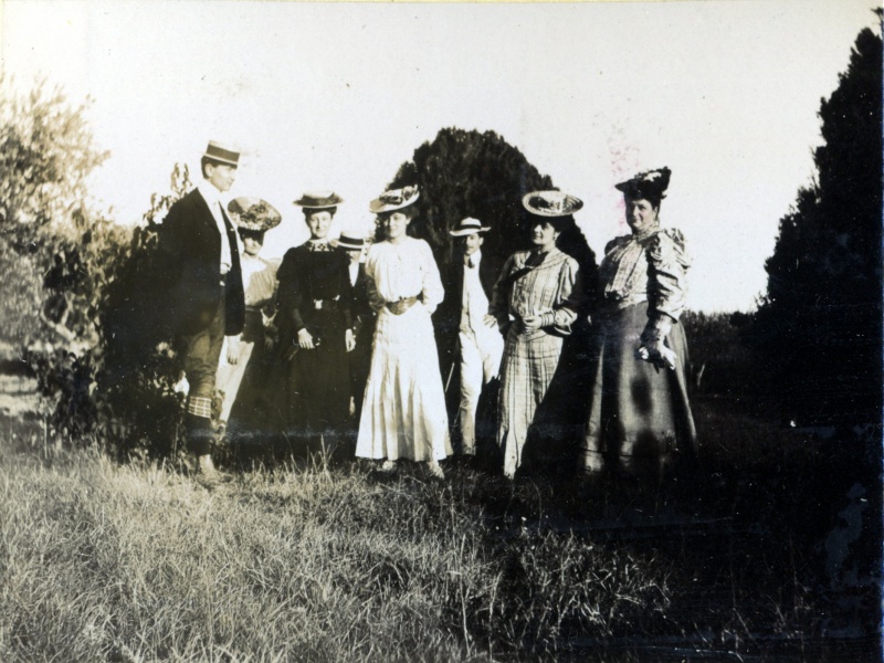 ?, 1905: Genevive, lisabeth et autres