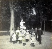 ?, 1905: Genevive, Marguerite Uchard, soeurs Colomb et Franois, Georges, Maurice et Andr Uchard, Joseph