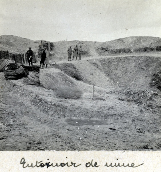 La Pompelle, 1916: entonnoir de mine