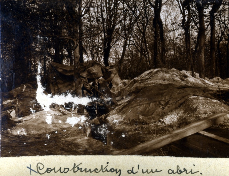 Sillery, mai 1916: construction d'un abri