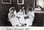 Digne, 23 juillet 1918: Paule, Toinon, Marguerite Martin; Blanche Martin, Jeanne