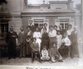 Les Vallires, 13 juillet 1919: Henri, Pierre, Jacques; M. Mugel, Louis, Genevive, Germaine, Mme Mugel, Yvonne, Jeanne; Franois, Andr, Paule, lisabeth, Joseph, Mme et M. Ragis