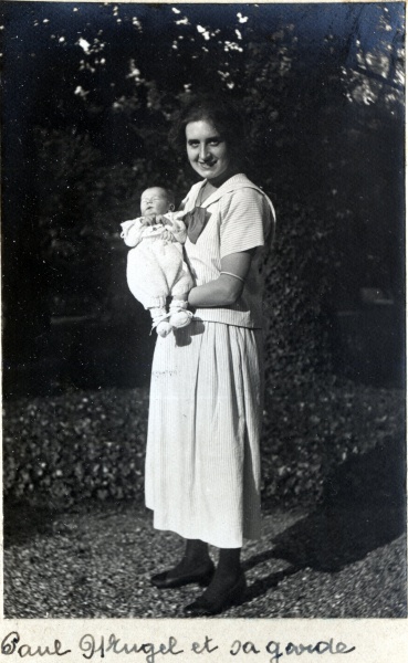 Ville d'Avray, octobre 1920: Paul Mugel et sa garde
