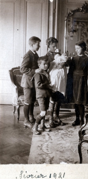 Lyon, fvrier 1921: Jacques, Pierre, Henri, Michel, Yvonne