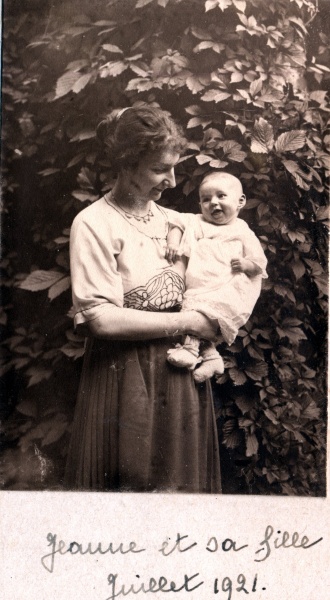 ?, 1921: Jeanne, Marguerite Prouvost