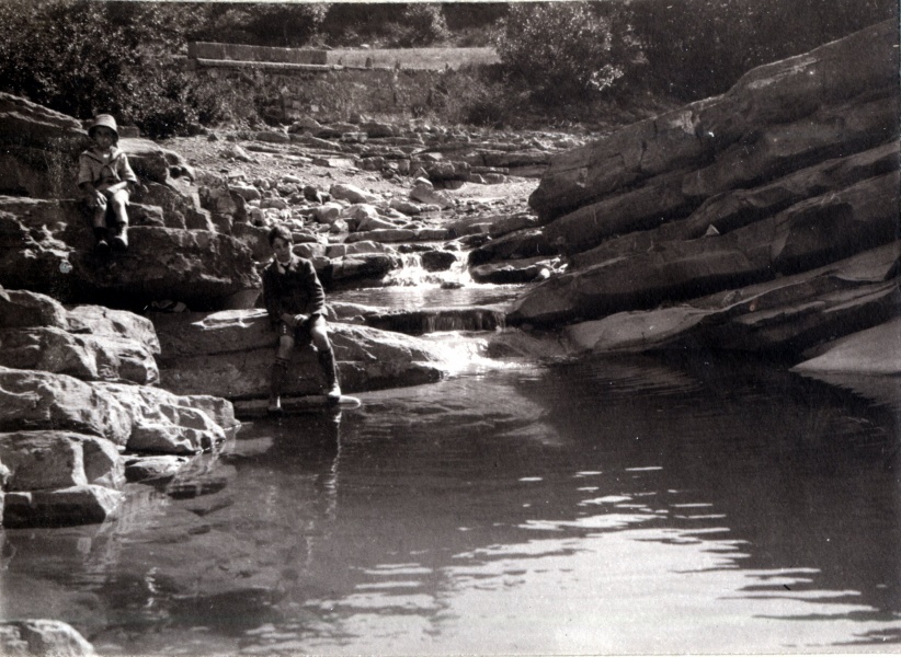 Digne, septembre 1921: Pierre, Henri