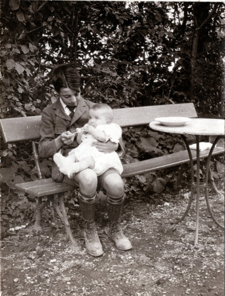 Digne, septembre 1921: Henri, Michel