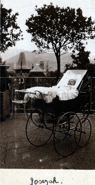 La Tronche, 1921: Joseph Jr