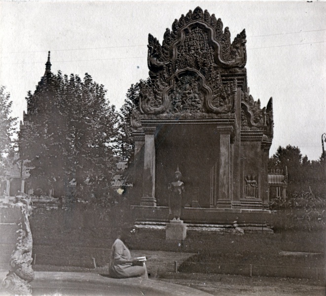 Marseille, exposition coloniale, aot 1922: Angkor