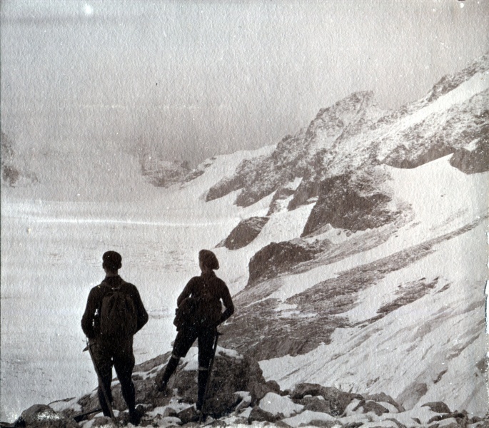 Massif du Pelvoux, aot 1922: Glacier blanc; Franois, Jacques