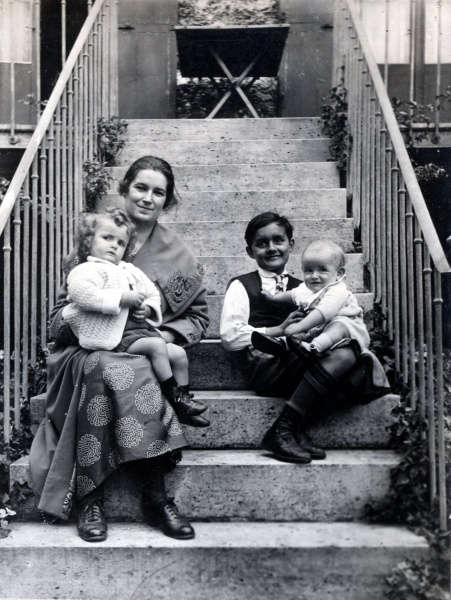 Ville d'Avray, 24 septembre 1922: Paul, Toinon, X, Bernard