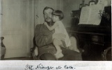 Paris, juillet 1920: M. Nauze et Toto