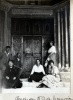Moustiers, porte de Notre Dame de Beauvoir, 1921: lisabeth, Paule, Toinon; Franois, Robert Mugel, Genevive