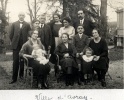 Ville d'Avray, 1922: Toinon, Bernard et Paul, M. et Mme Mugel, et autres