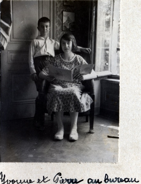 Lyon, 1923: Pierre, Yvonne