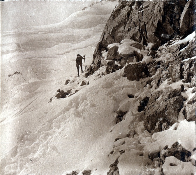 Massif du Pelvoux, aot 1923: col des crins; Jacques