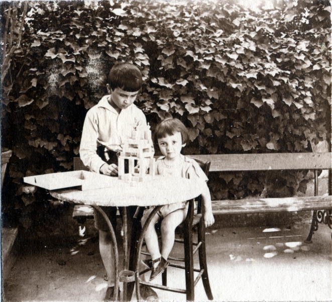 Digne, aot 1923 : Pierre, Michel