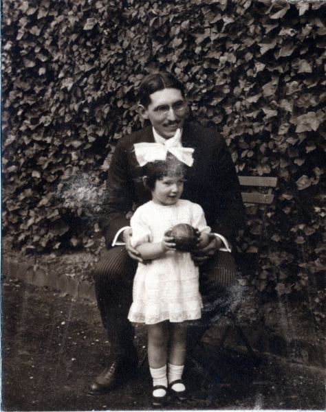 ?, 1923: Marguerite et Jean Prouvost