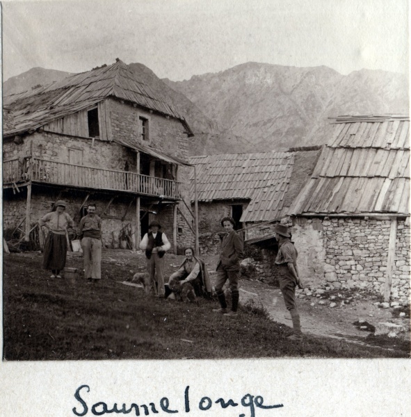 Saume-longe, 1924: X, X, X, Paule, Henri, Jacques