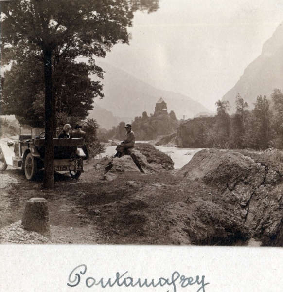 Pontamafrey, juillet 1925: Genevive, M. et Mme Maginot