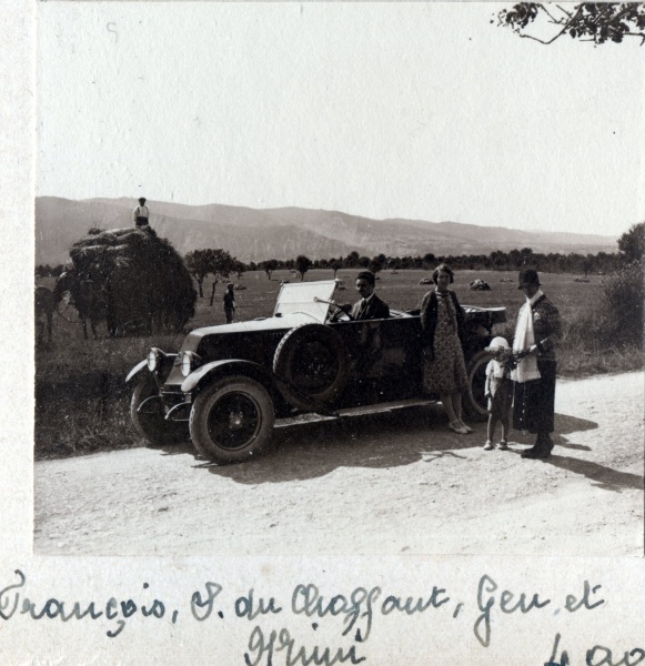Les Mes, 4 aot 1925: Franois, Sybille du Chaffaut, Michel, Genevive