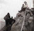 Massif du Pelvoux, aot 1923: sommet du pic de Neige Cordier; X, X, Jacques, Henri, Paule