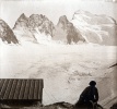 Massif du Pelvoux, aot 1923: refuge des crins, Barre des crins au fond; Jacques