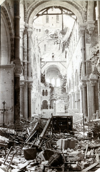 Albert, 1915: l'glise