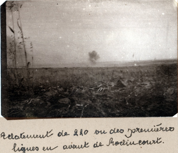 en avant de Rodincourt, juin 1915: clatement de 220 vu des premires lignes