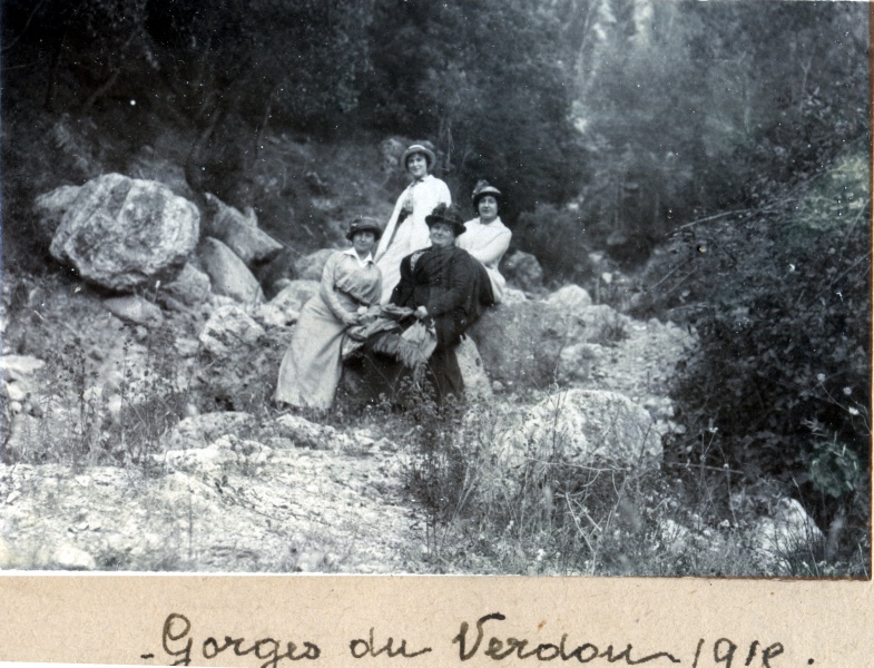 Gorges du Verdon, 1915: Genevive, lisabeth; Toinon, Jeanne