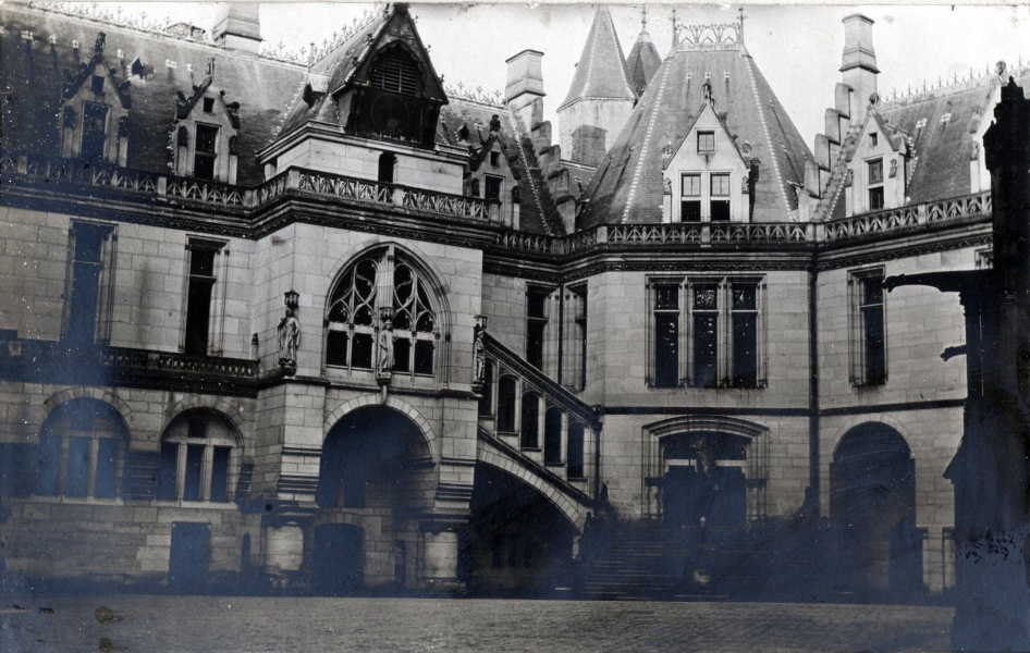 Pierrefonds, 1916: le chteau