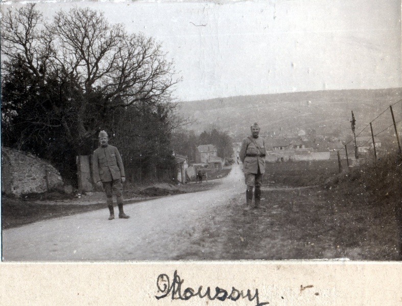 Moussy, 1916: Andr  droite