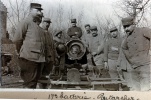 Pontarcher, 1916: 17e batterie (Louis visible  travers le canon)