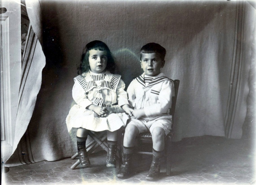 1909: Henri, Jacques