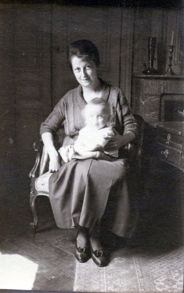 1921: Genevive, Michel