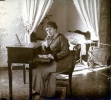Digne, 1915: Genevive